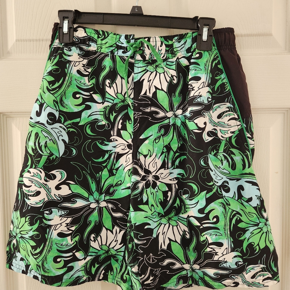 Boy's swim trunks